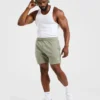 Essential Lightweight 5"-Shorts