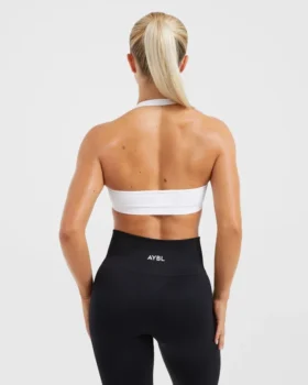 Essential – Nahtloser Sport-BH mit Neckholder