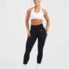 Essential – Nahtloser Sport-BH mit Neckholder