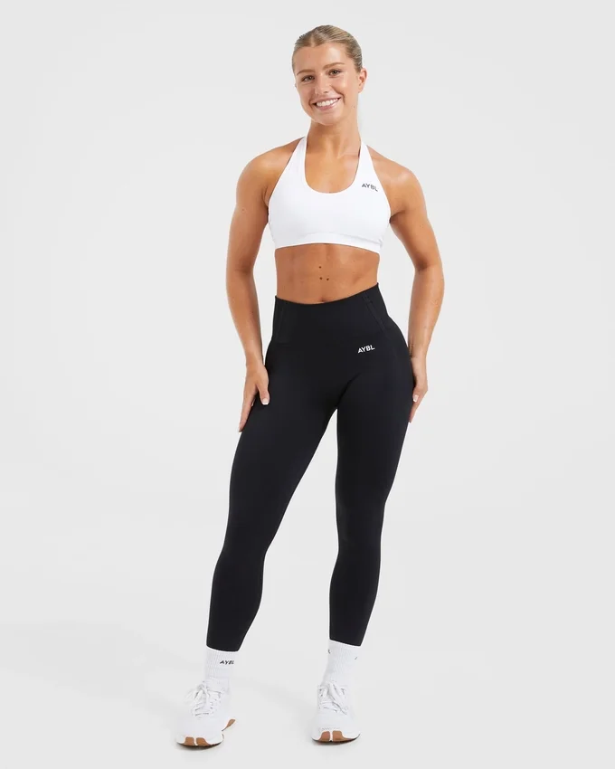 Essential – Nahtloser Sport-BH mit Neckholder
