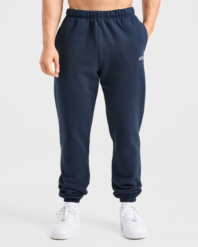 Essential Oversized-Jogginghose