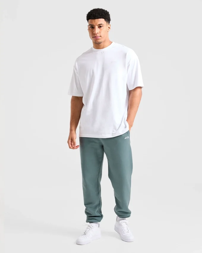 Essential Oversized-Jogginghose