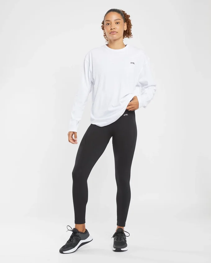 Essential Oversized-Langarm-T-Shirt