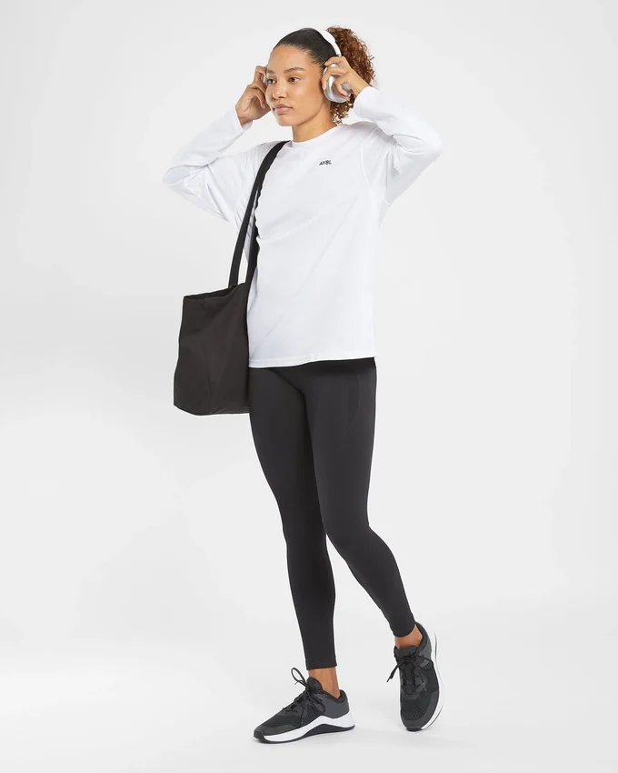 Essential Oversized-Langarm-T-Shirt