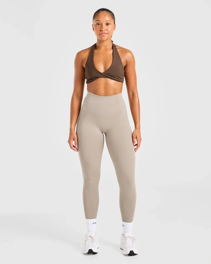 Essential Sport-BH mit Neckholder
