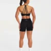 Essential Sport-BH mit V-Ausschnitt und Trägern