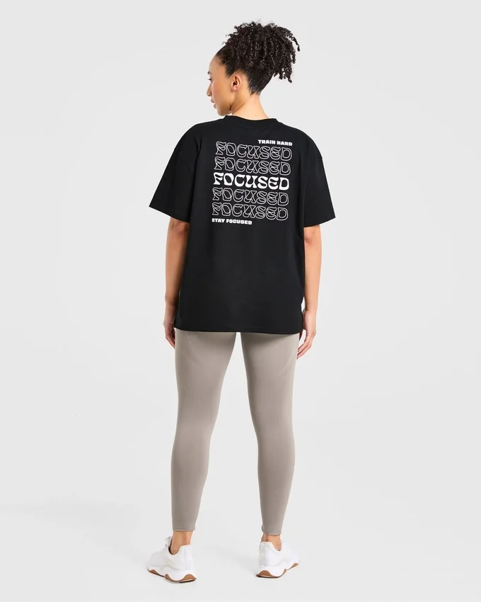 „Focused Wavy“ Oversize-T-Shirt