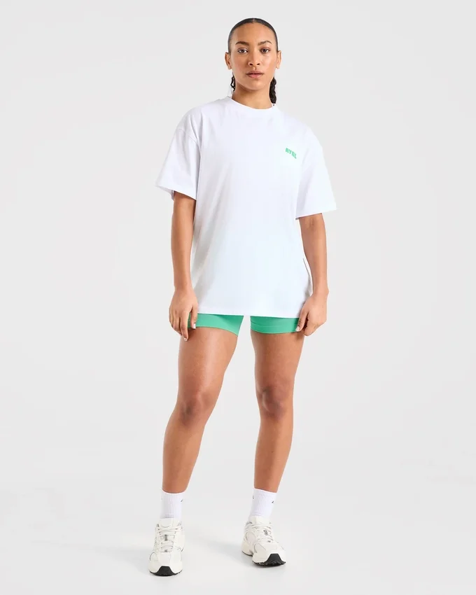 „Focused Wavy“ Oversize-T-Shirt