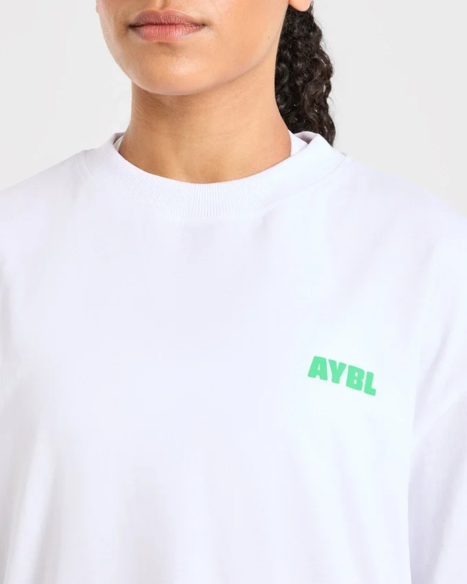 „Focused Wavy“ Oversize-T-Shirt