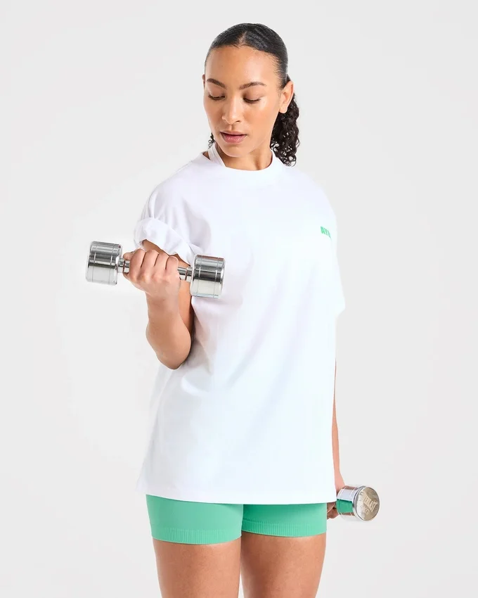 „Focused Wavy“ Oversize-T-Shirt