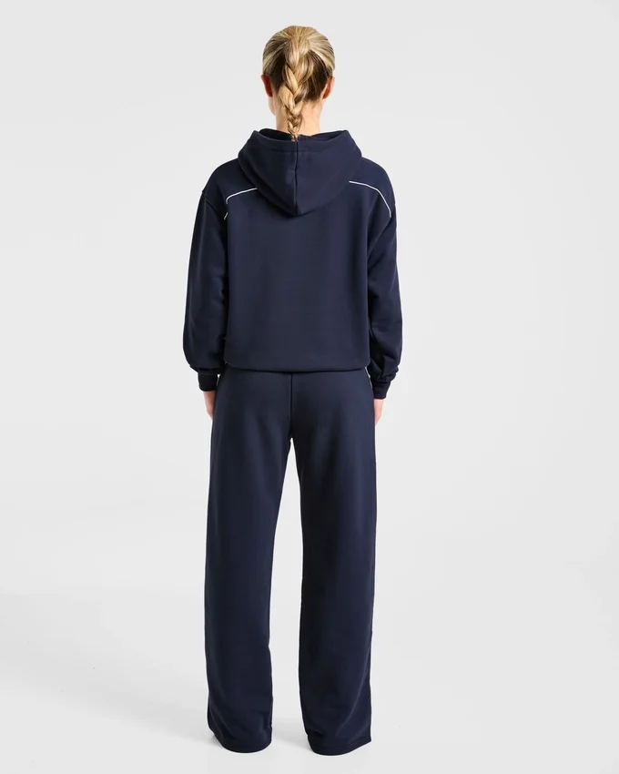 Form-Hoodie