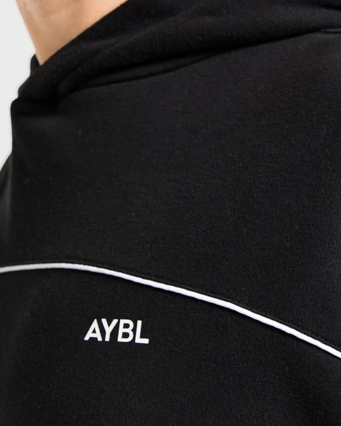 Form-Hoodie