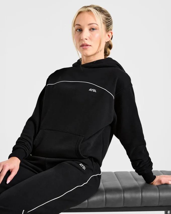 Form-Hoodie