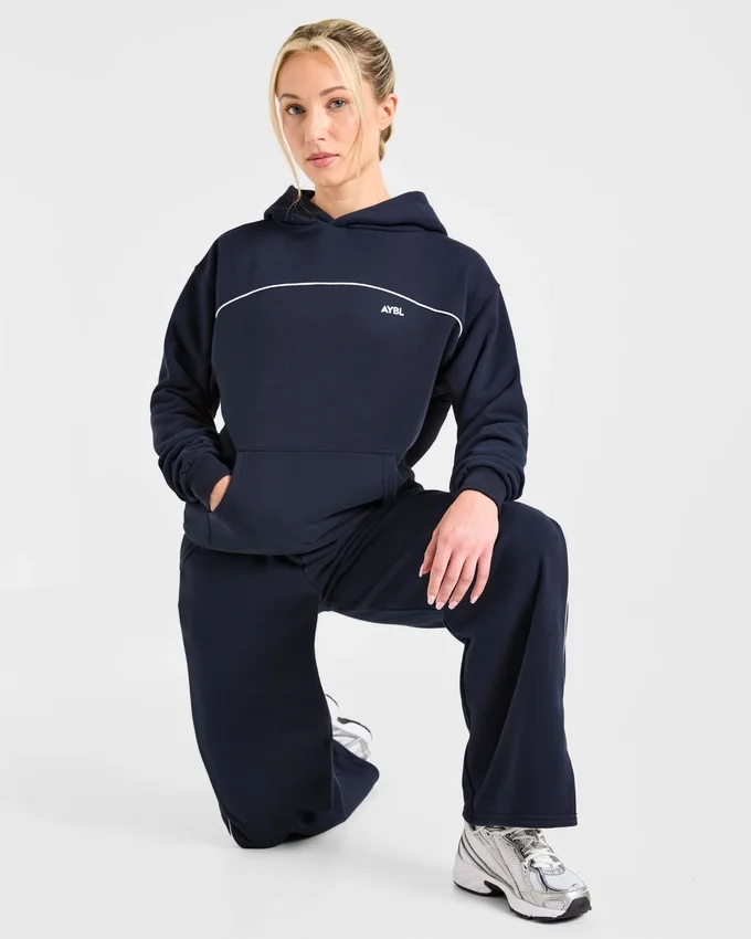 Form-Hoodie