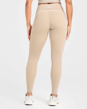 Form-Leggings