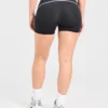 Form-Shorts