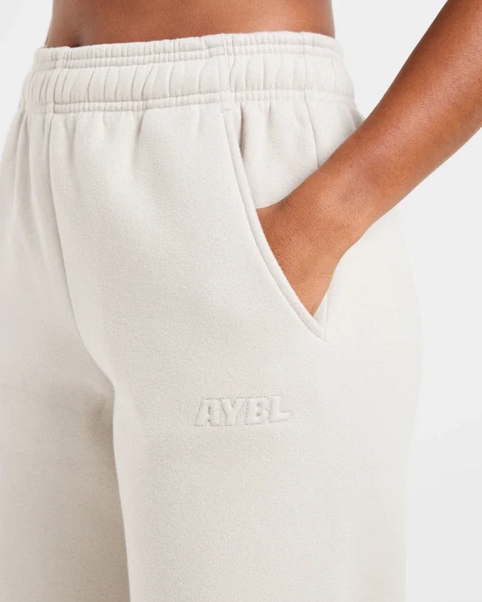 Klassische, kuschelige Oversize-Jogginghose mit geradem Bein