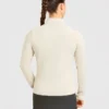Klassischer Pullover mit 1/4-Reißverschluss