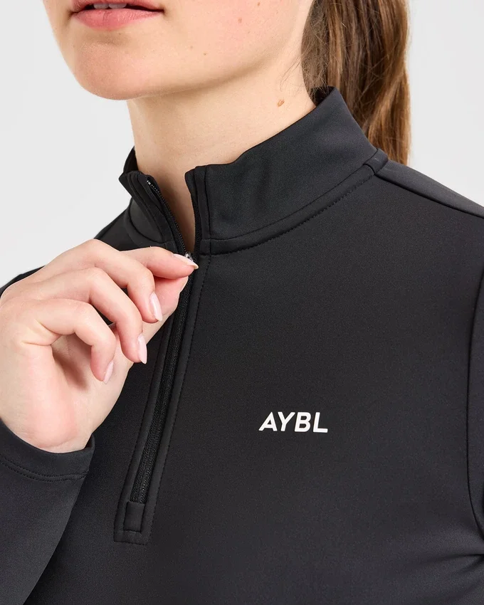 Klassischer Pullover mit 1/4-Reißverschluss