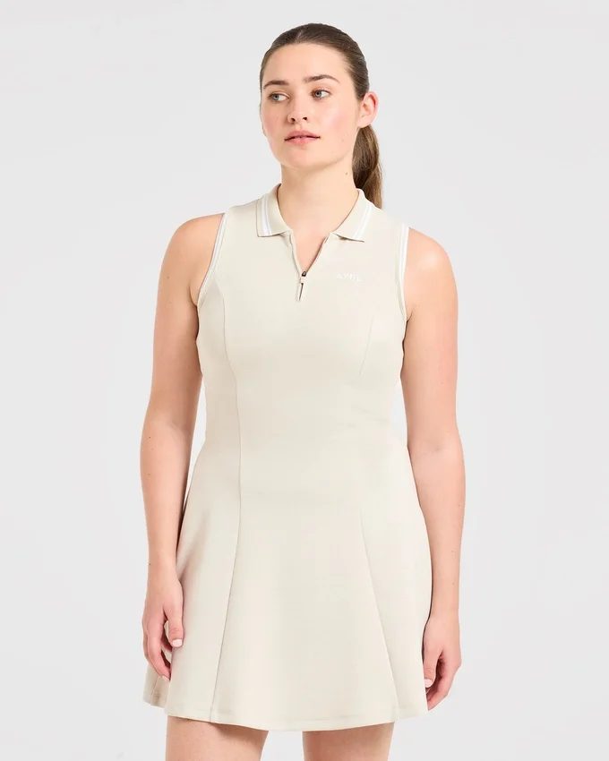 Klassisches Plisseekleid