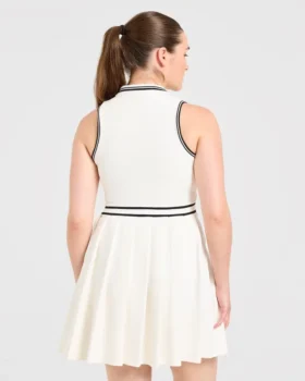 Klassisches Plisseekleid