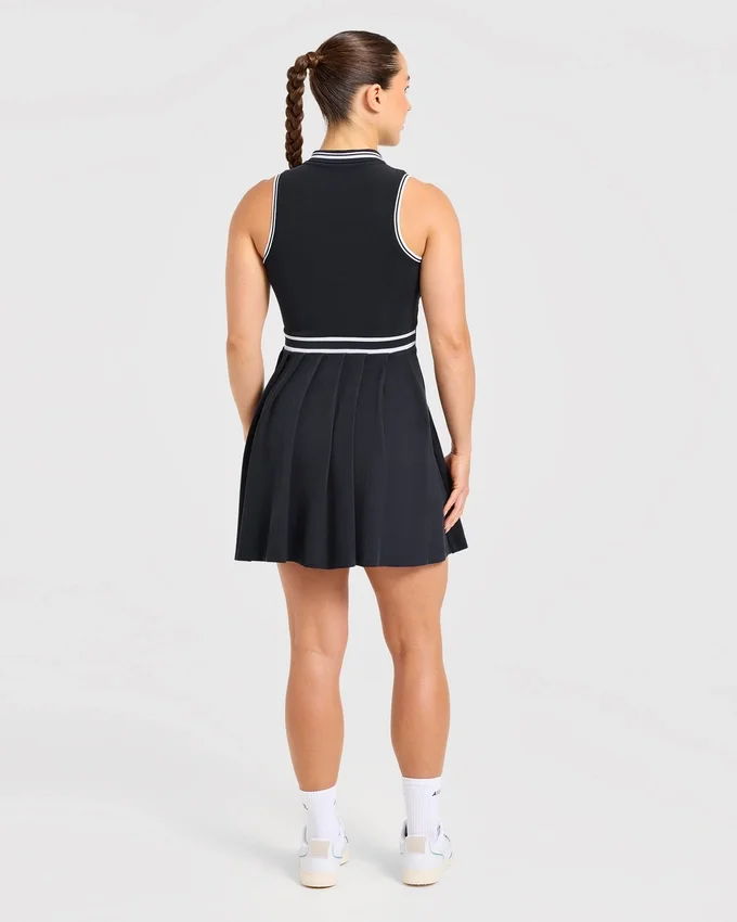 Klassisches Plisseekleid