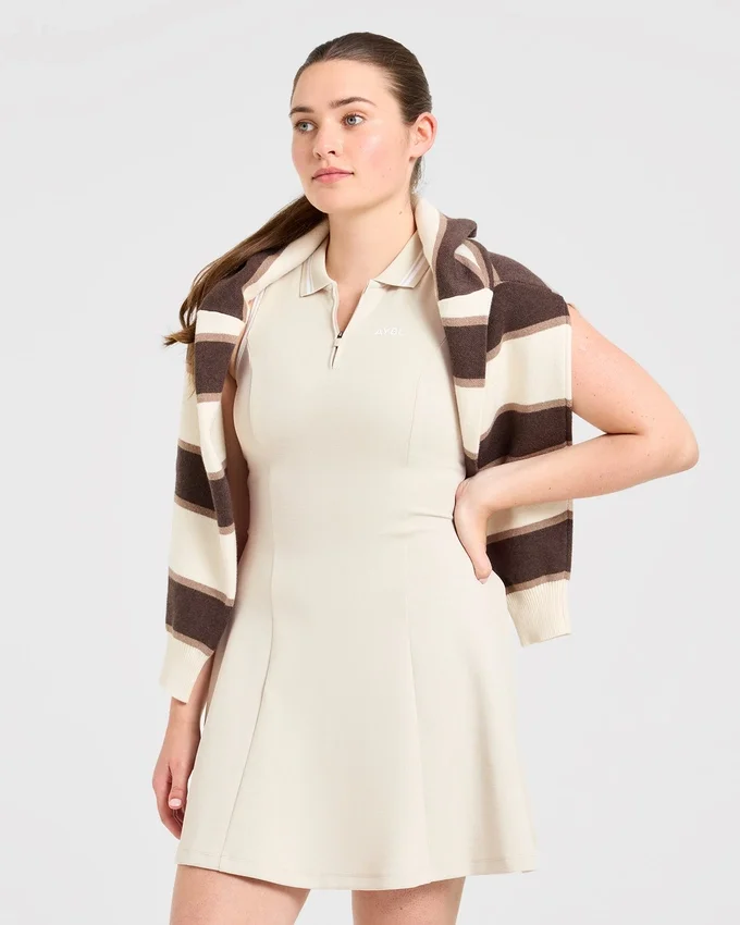 Klassisches Plisseekleid