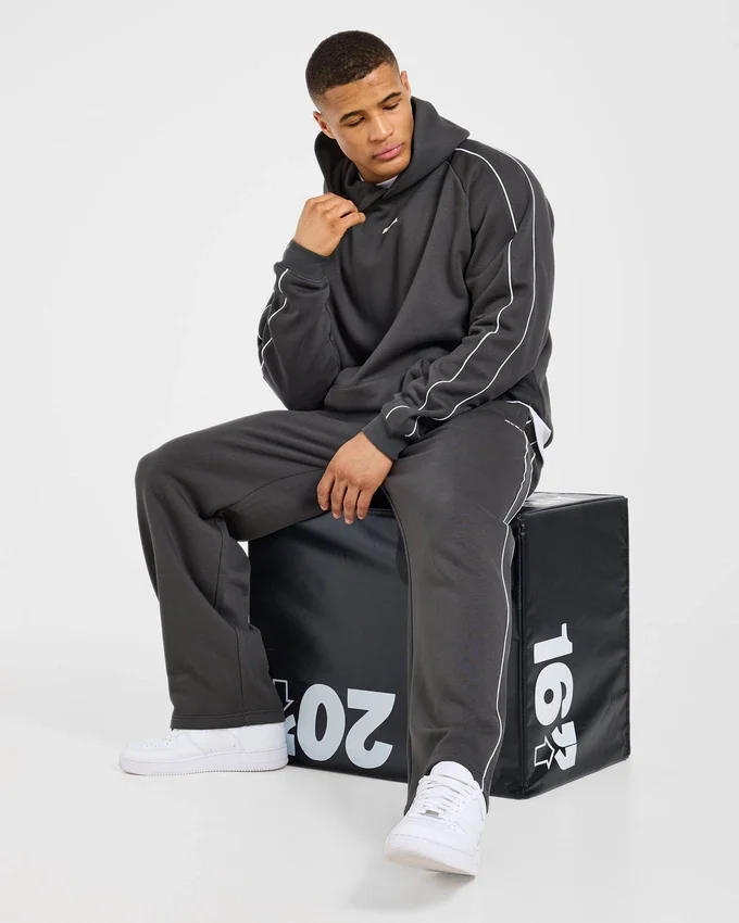 Restore Oversized-Jogginghose mit geradem Bein
