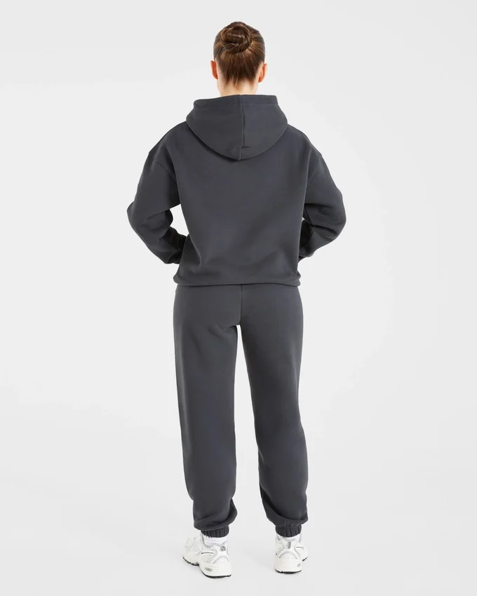 Retro-Jogginghose mit Stickerei in Oversize-Passform
