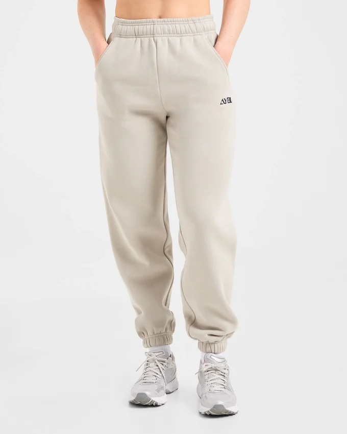 Retro-Jogginghose mit Stickerei in Oversize-Passform