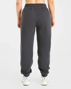 Retro-Jogginghose mit Stickerei in Oversize-Passform