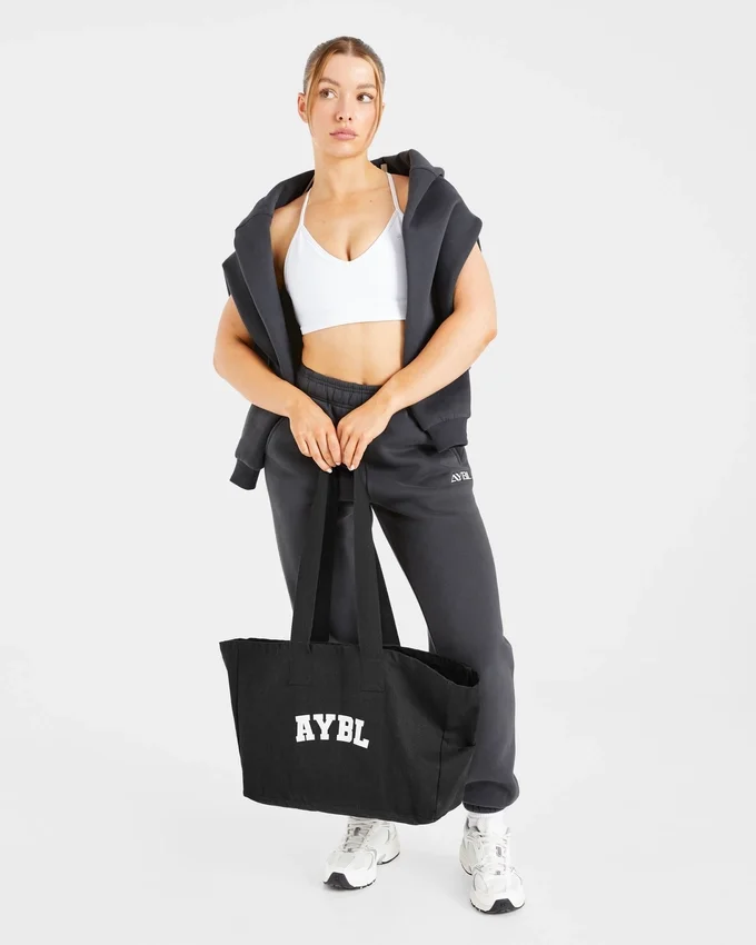 Retro-Jogginghose mit Stickerei in Oversize-Passform