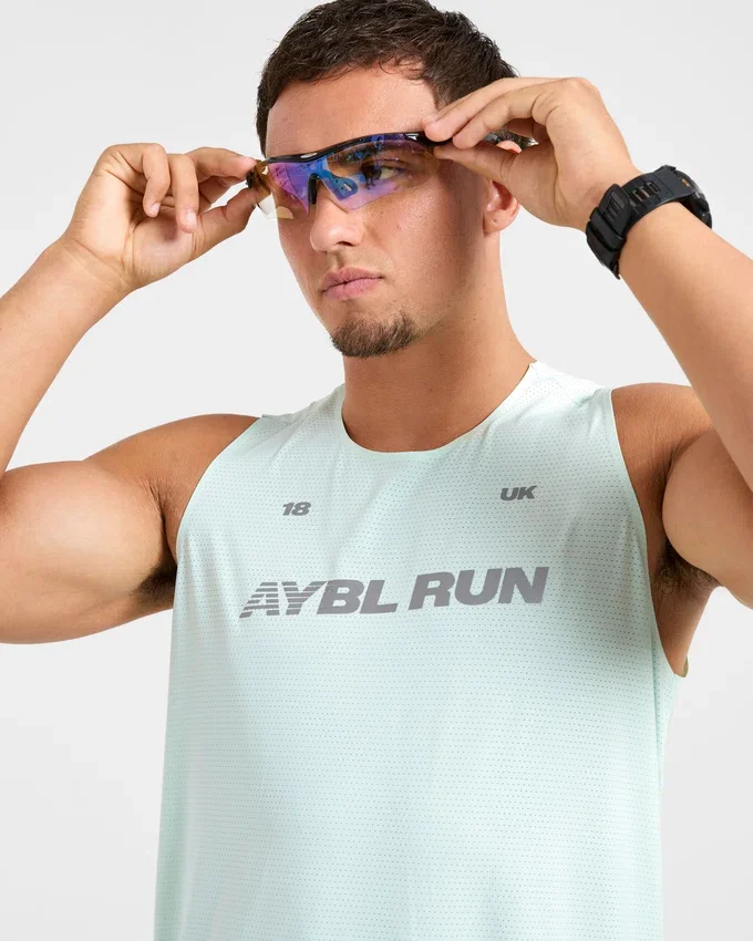 Run Loose Tank