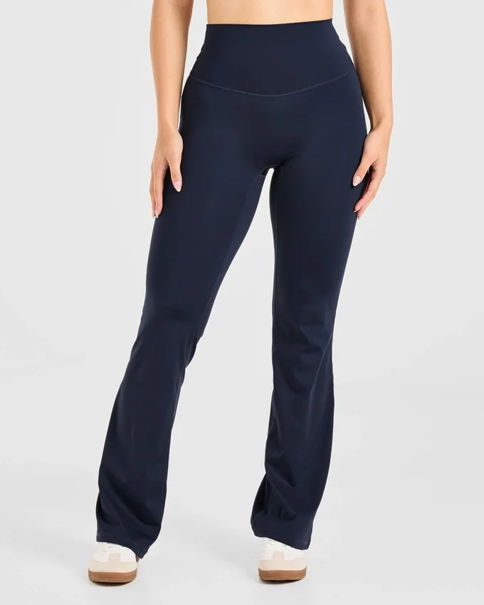 Sculpt-Leggings mit ausgestelltem Bein