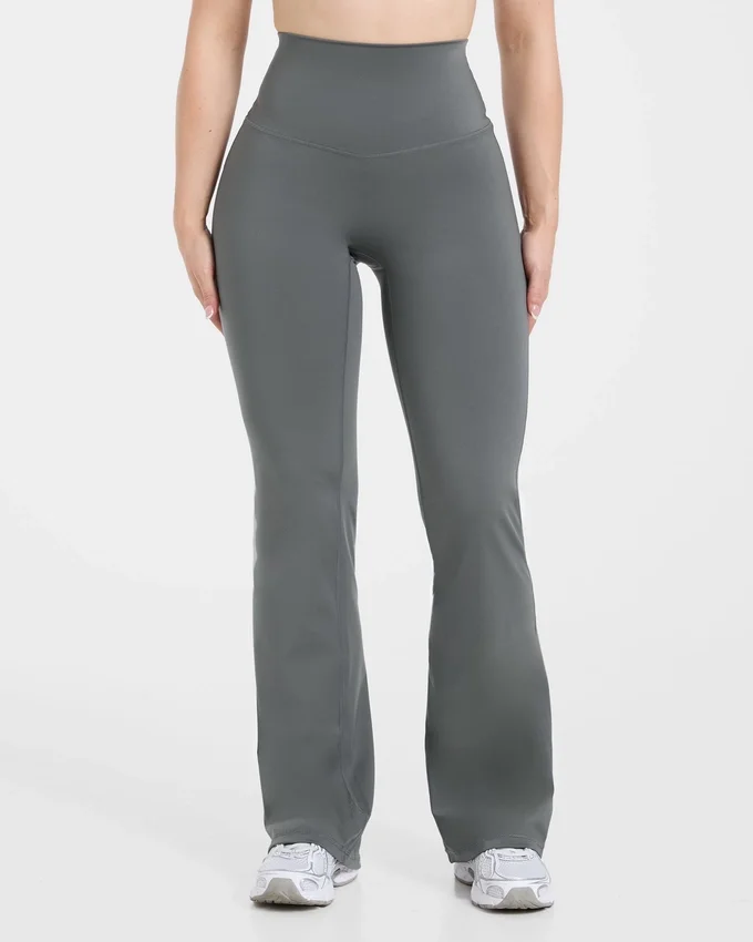 Sculpt-Leggings mit ausgestelltem Bein
