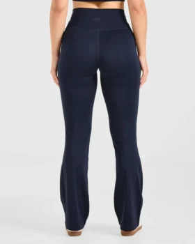 Sculpt-Leggings mit ausgestelltem Bein