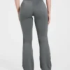 Sculpt-Leggings mit ausgestelltem Bein