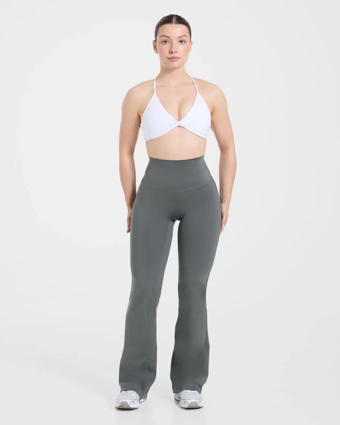 Sculpt-Leggings mit ausgestelltem Bein