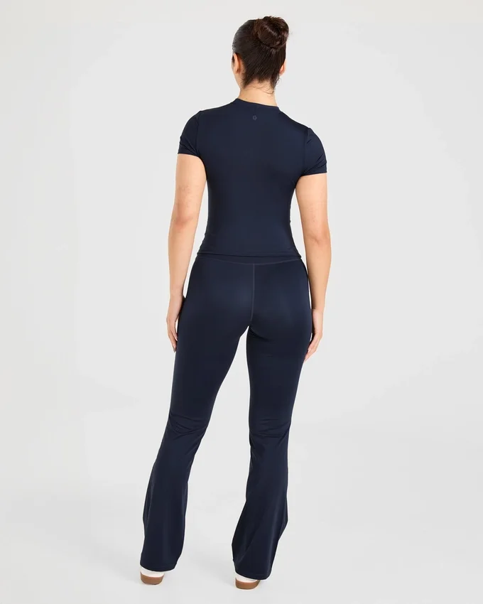 Sculpt-Leggings mit ausgestelltem Bein