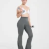 Sculpt-Leggings mit ausgestelltem Bein