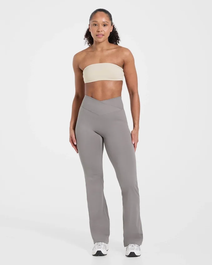Sculpt Wrap Leggings mit ausgestelltem Bein