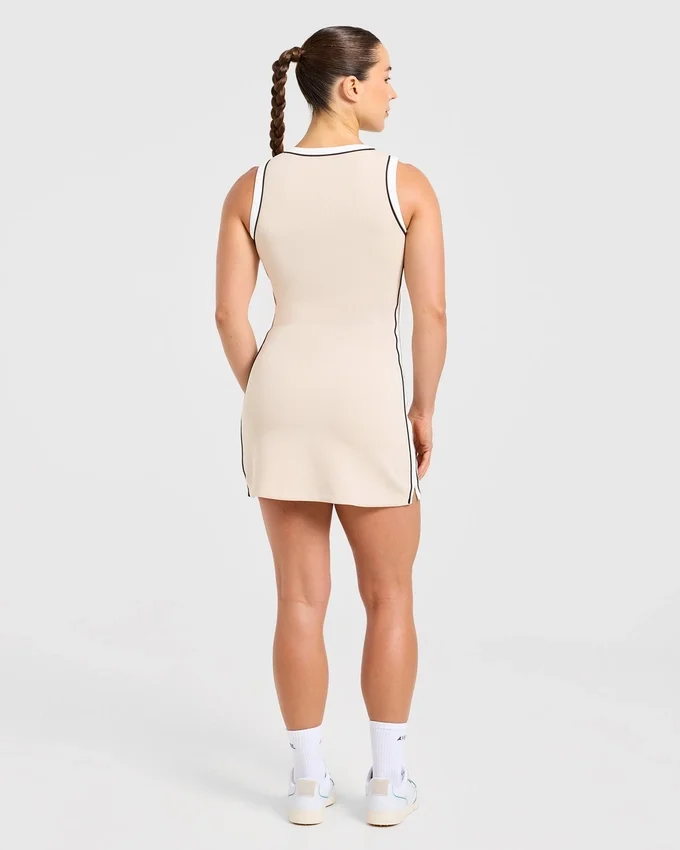 Signature-Kleid mit V-Ausschnitt
