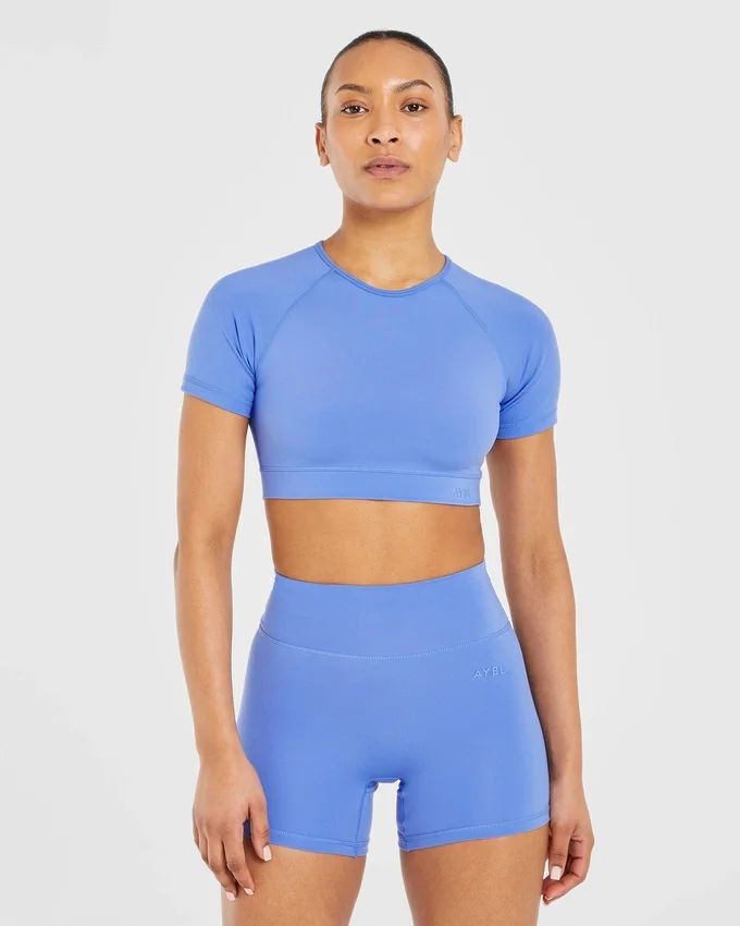 Staple Crop-Top