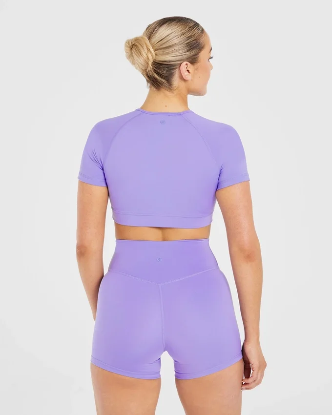 Staple Crop-Top