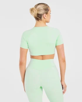 Staple Crop-Top