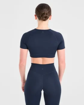 Staple Crop-Top