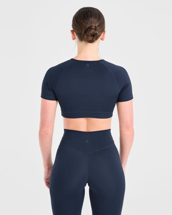 Staple Crop-Top