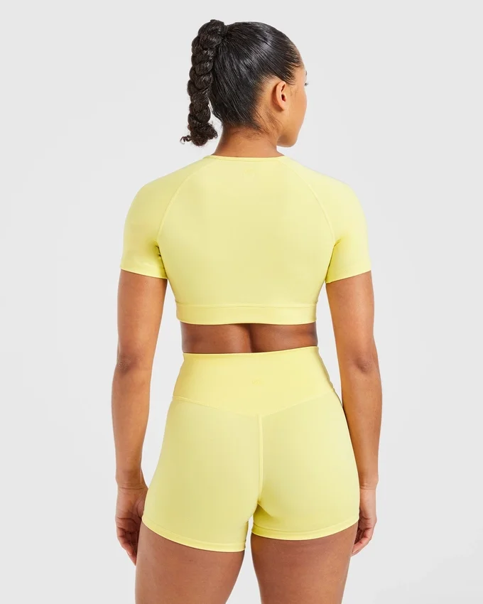 Staple Crop-Top