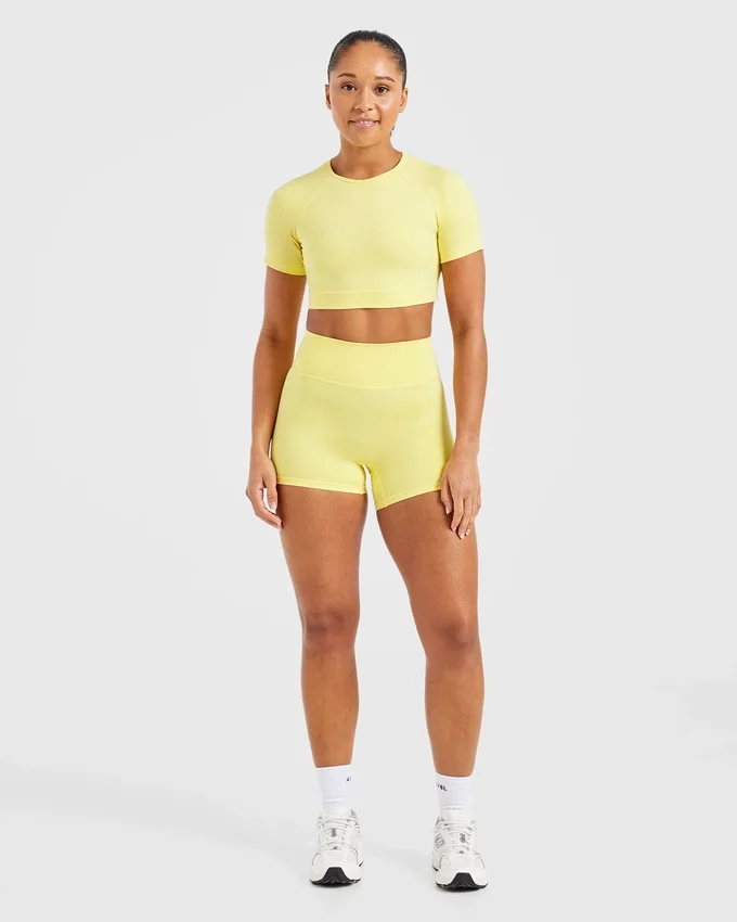 Staple Crop-Top