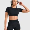 Staple Crop-Top
